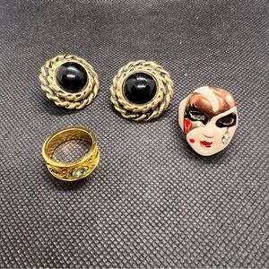 VINTAGE COSTUME JEWELRY LOT (3)  PIERCED EARRINGS, MASK RING,‎ GREEN STONE RING
